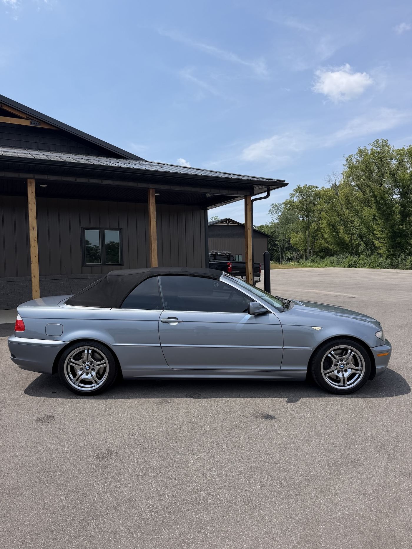 2006 BMW 330Ci, photograph 4 of 12