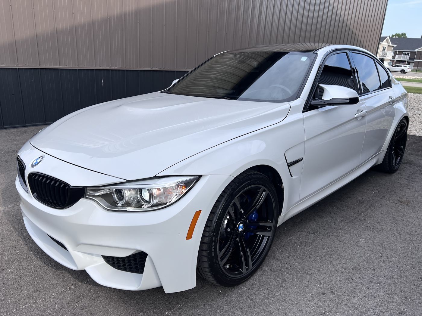 2015 BMW M3, photograph 2 of 12