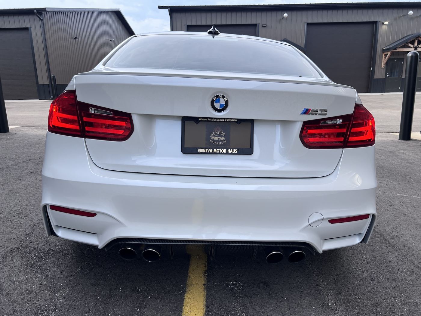 2015 BMW M3, photograph 5 of 12