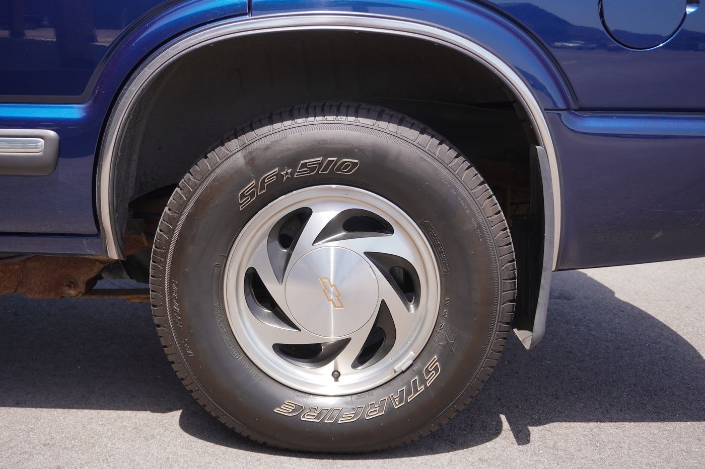 2001 Chevrolet Blazer, photograph 12 of 12