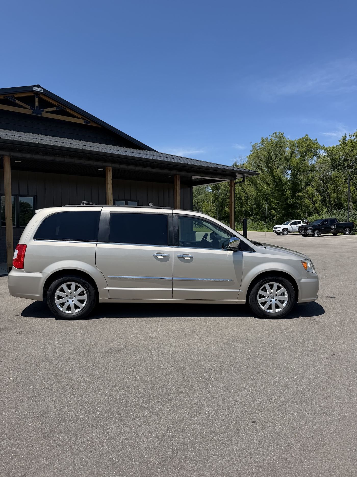 2012 Chrysler Town & Country Touring-L, photograph 12 of 12