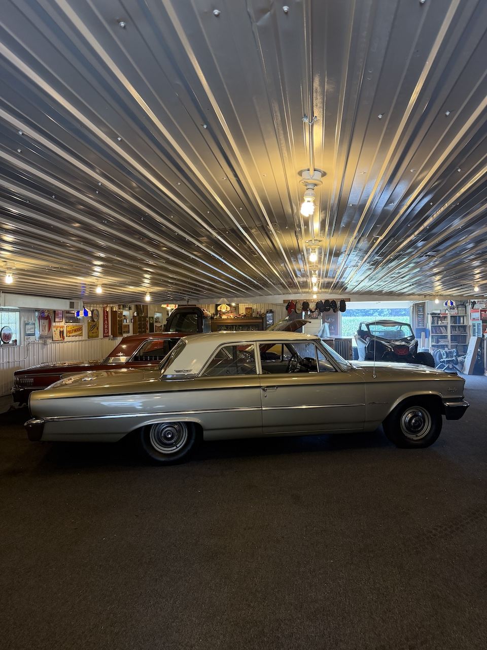 1963 Ford Galaxie, photograph 3 of 12