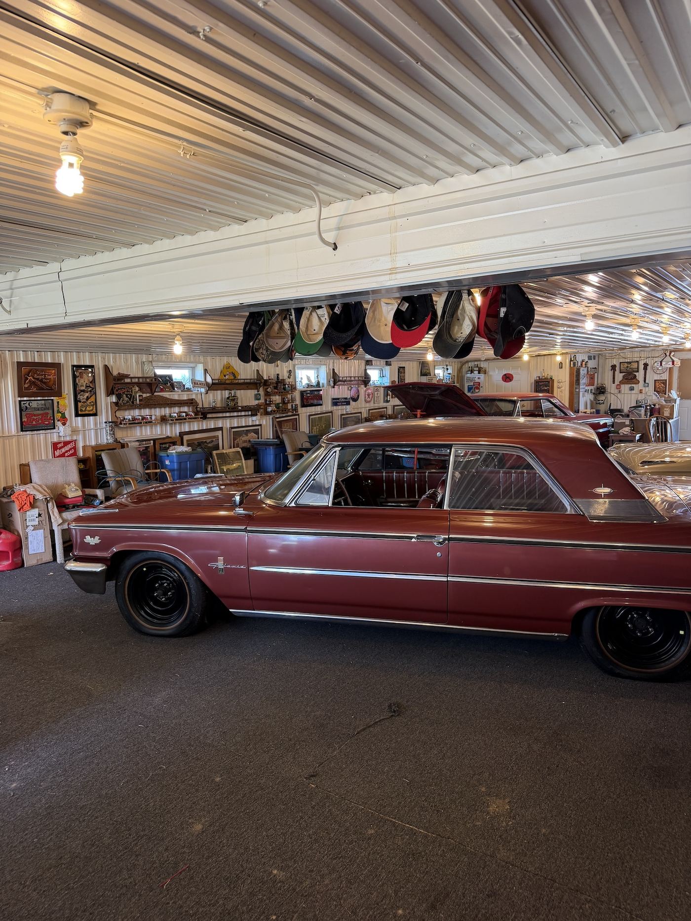 1963 Ford Galaxie 500 XL Hardtop, photograph 9 of 12