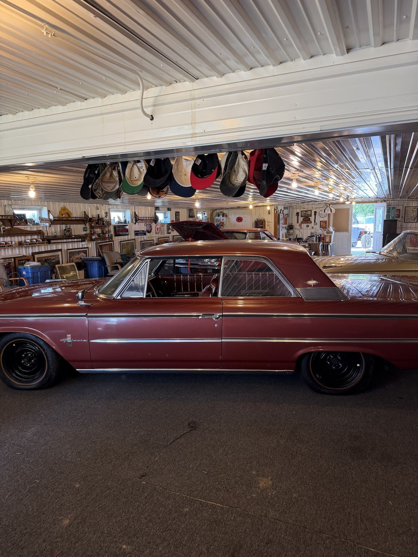 1963 Ford Galaxie 500 XL Hardtop, photograph 11 of 12