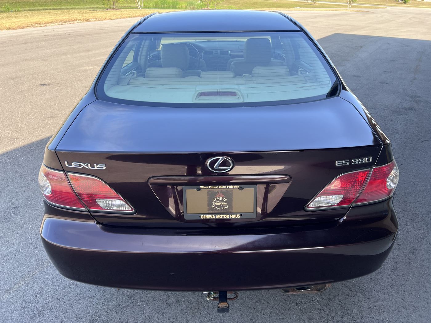 2004 Lexus ES330, photograph 4 of 12