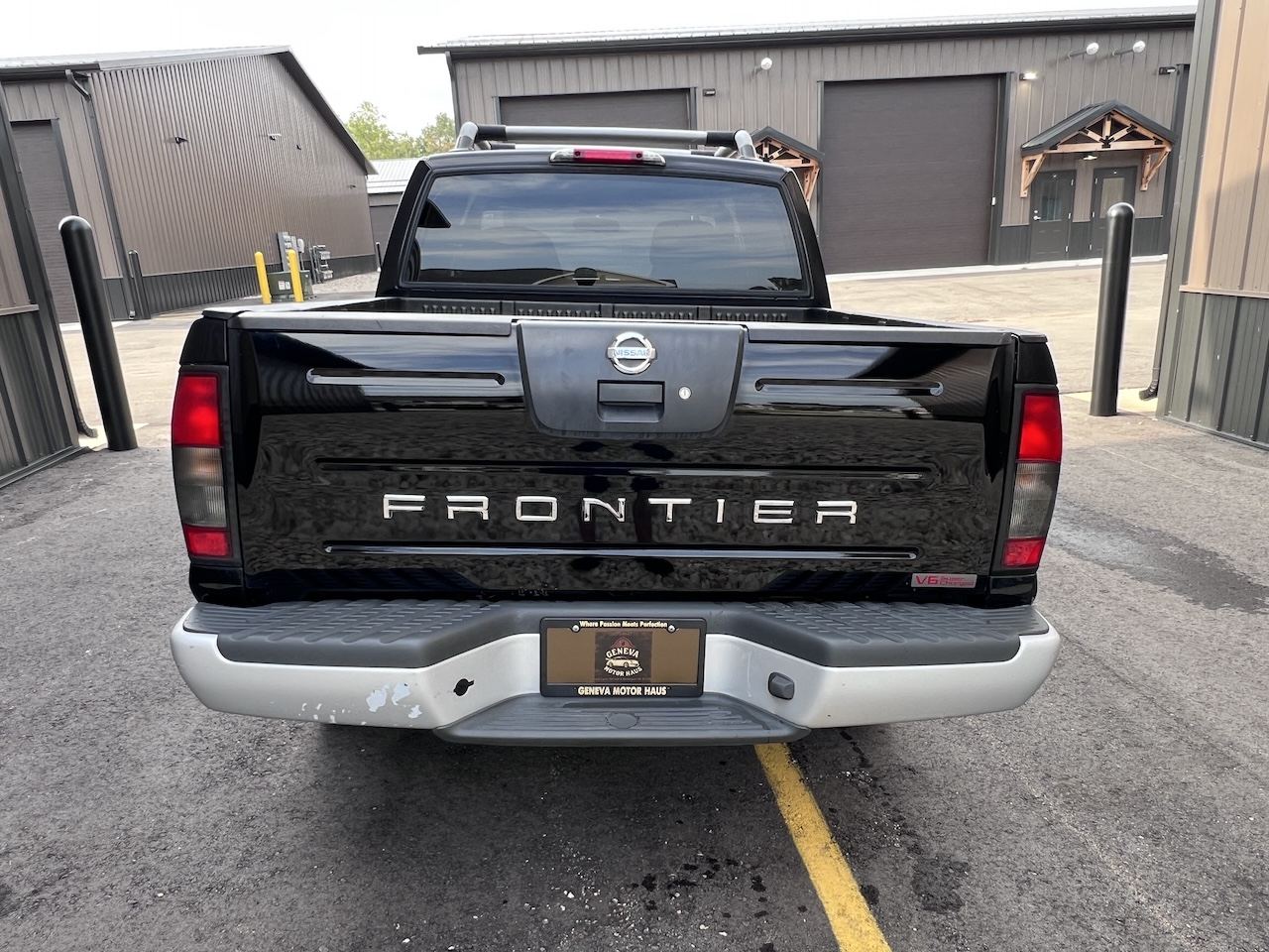 2003 Nissan Frontier SVE Supercharged, photograph 5 of 12