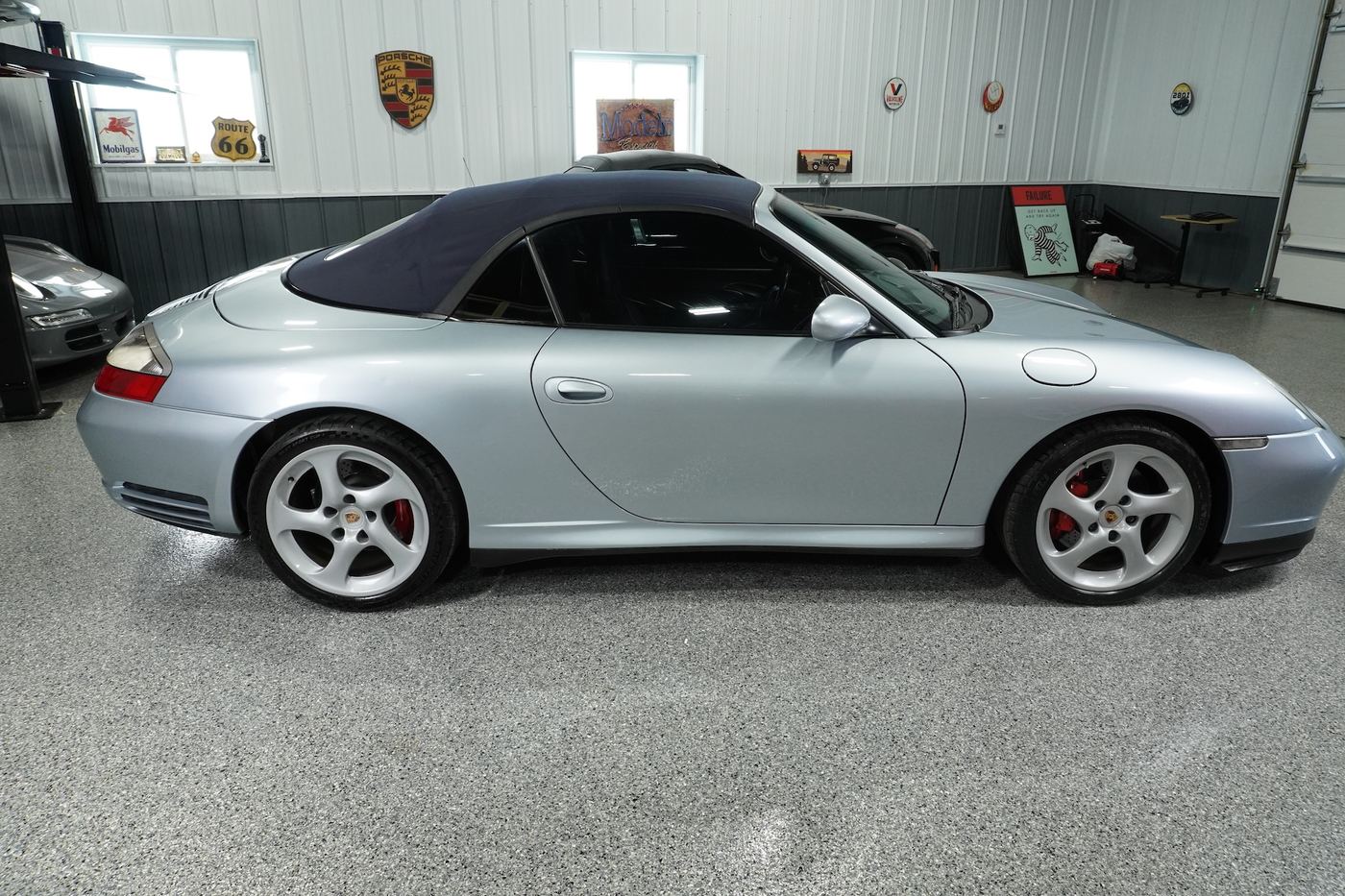 2004 Porsche 911 C4S Cabriolet, photograph 10 of 12