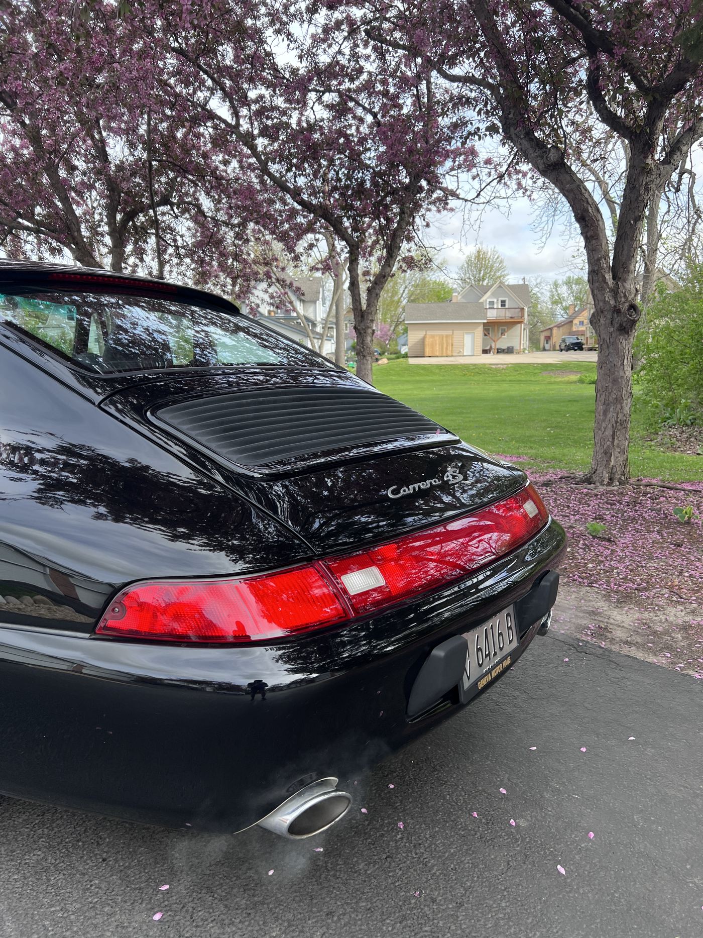 1997 Porsche 911 Carrera 4S 6-Speed, photograph 5 of 8